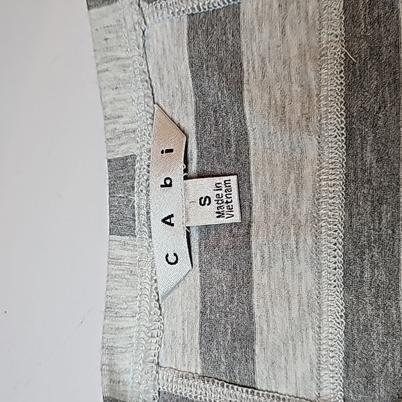 NEW CABI GRAY STRIPED V NECK LONG SLEEVE PULLOVER TEE - Picture 9 of 11